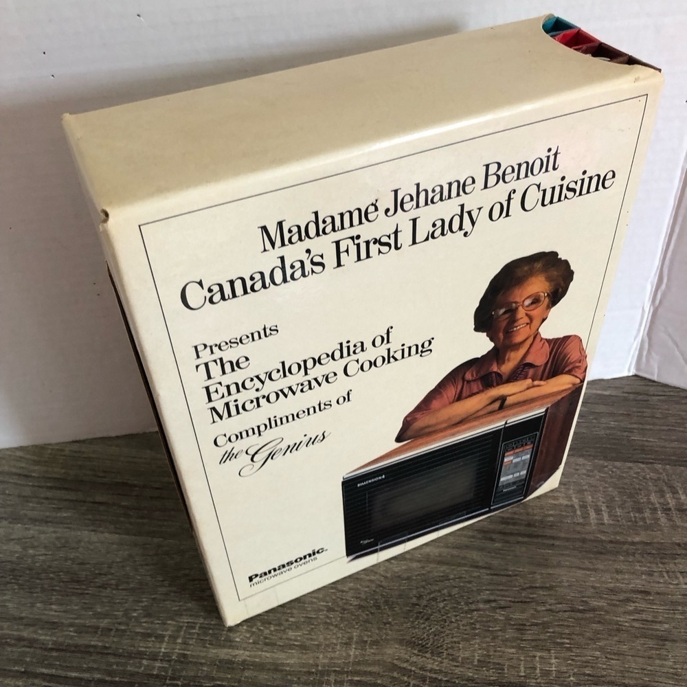 Vtg The Encyclopedia  of Microwave Cooking Box Set - Picture 3 of 14